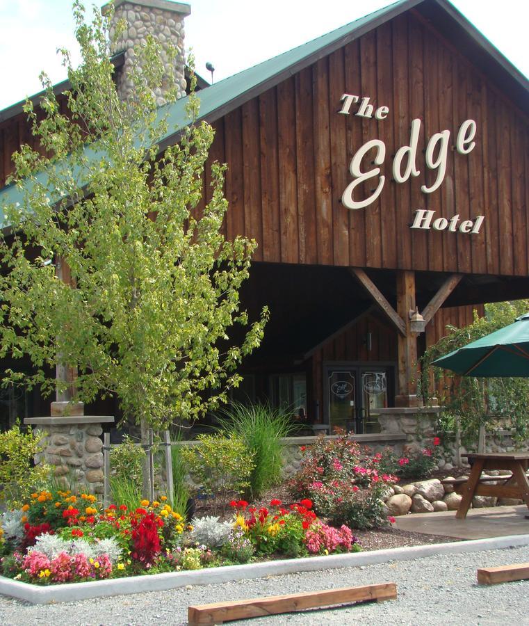 The Edge Hotel Welch Hill Exterior photo
